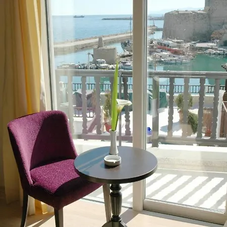 Hotel British Hotel At Old Harbour *